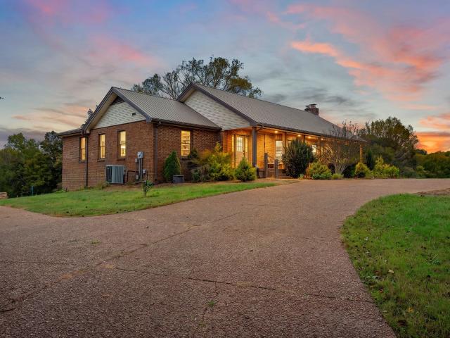 House for sale in Greenbrier, Franklin
