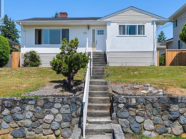 House for sale in Burnaby