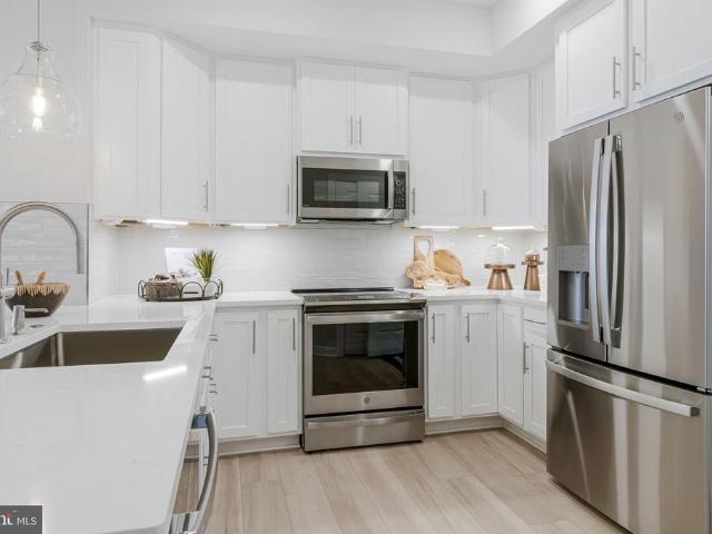Condo for sale in Samuel Tucker, Alexandria