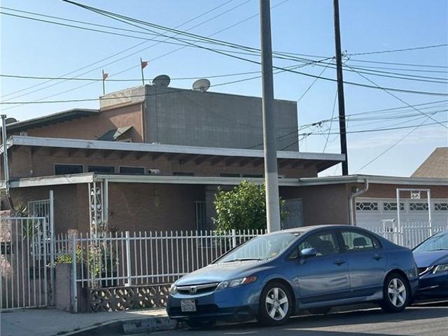 House for sale in Maywood, California