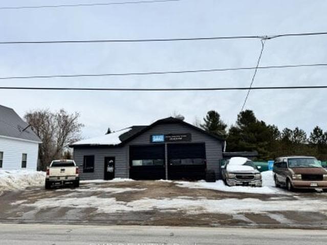 Office for sale in Renfrew, Ontario