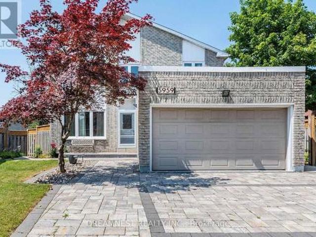 House for sale in Mississauga, Ontario