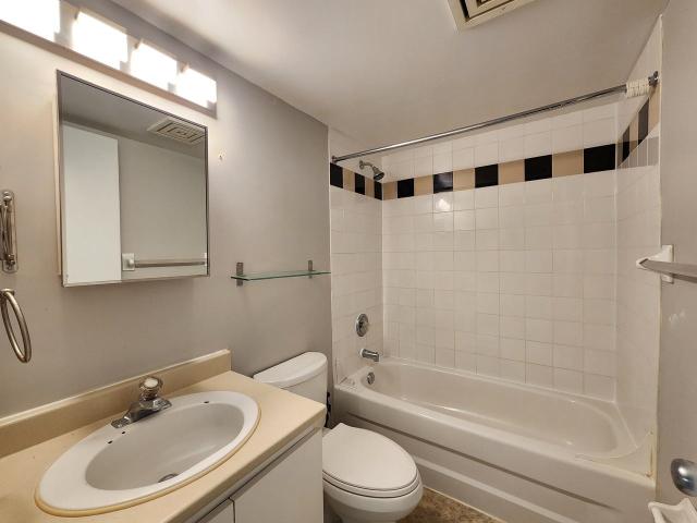 Apartment for rent in Chinatown, Ottawa