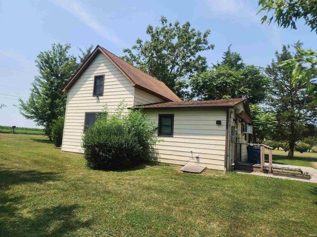 House for sale in Geneva, Indiana