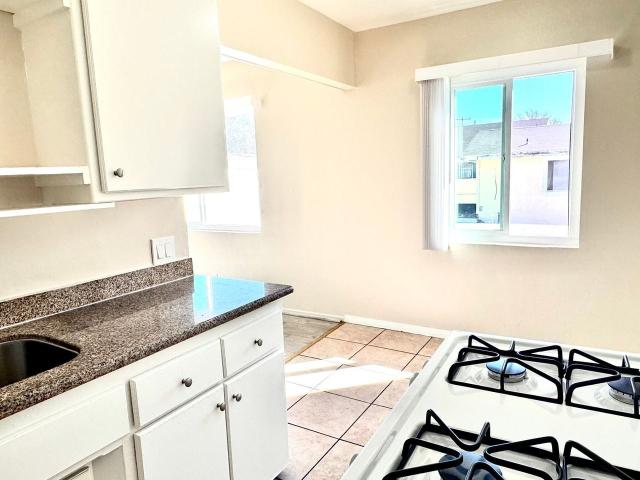 Apartment for rent in Long Beach, California