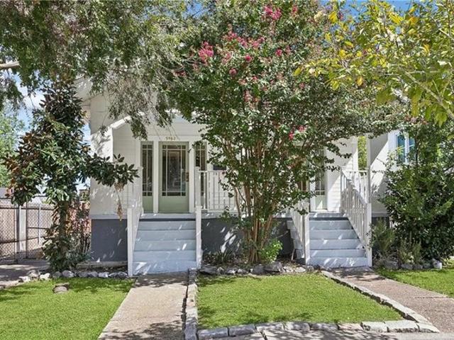 House for sale in Lakeshore West, New Orleans