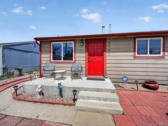 House for sale in Dupont, Colorado