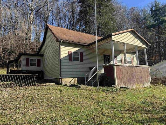 House for sale in Rivesville, West Virginia