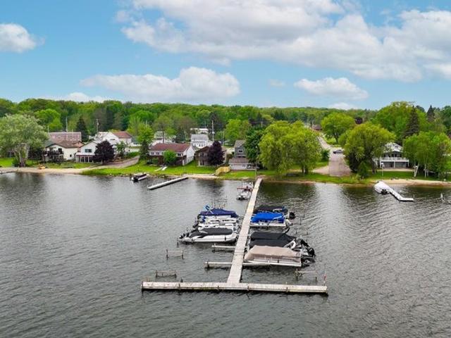 House for sale in Houghton Lake, Michigan