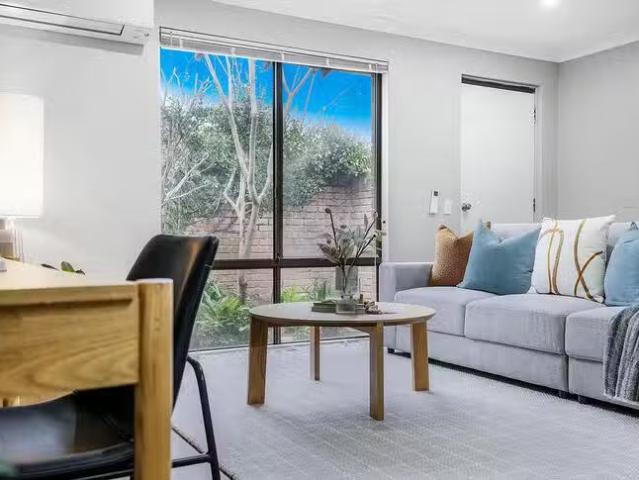 House for rent in Como, Western Australia