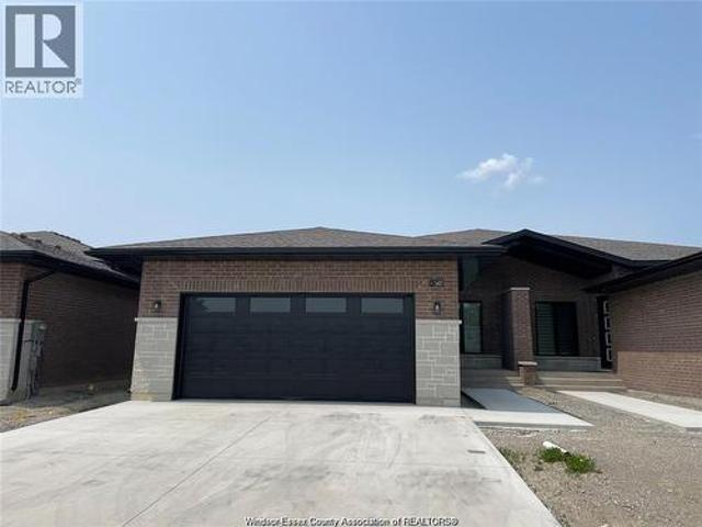 Townhouse for rent in Maidstone, Ontario