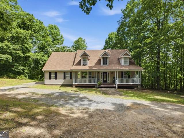 House for sale in Menlo, Georgia