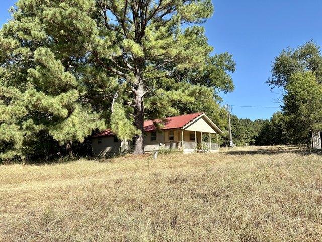 House for sale in Grove, Delaware County