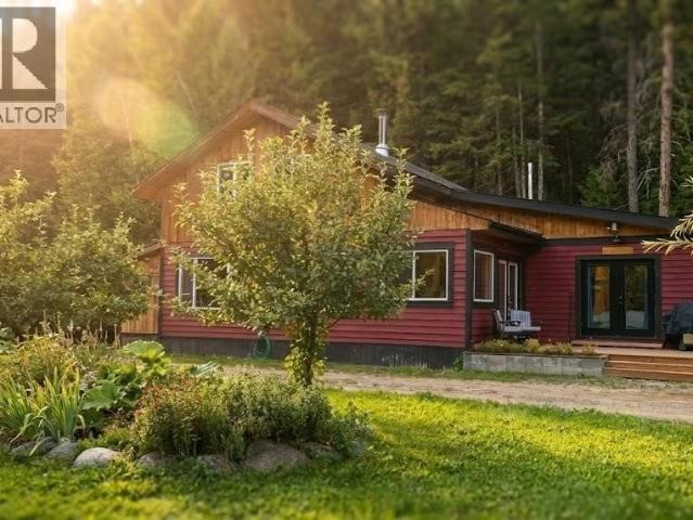 House for sale in Likely, British Columbia