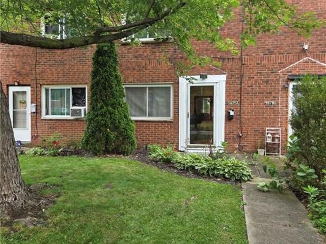Townhouse for sale in Brook Park, Ohio