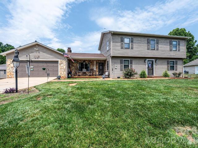 House for sale in Hickory, North Carolina
