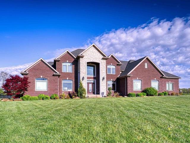 House for sale in Newburgh, Indiana