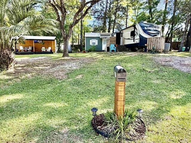 Land for sale in Lillian, Alabama