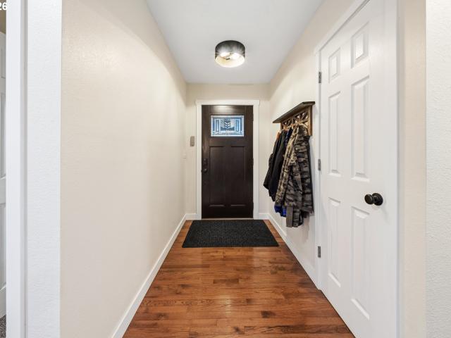 House for sale in Sutherlin, Douglas County
