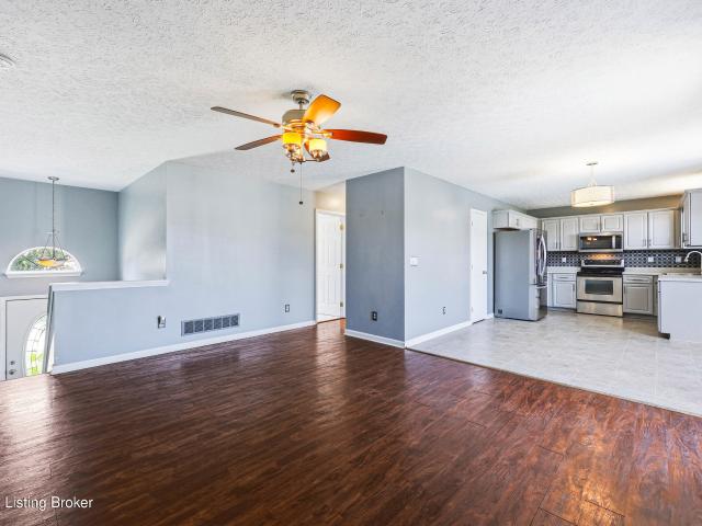 House for sale in Shepherdsville, Kentucky
