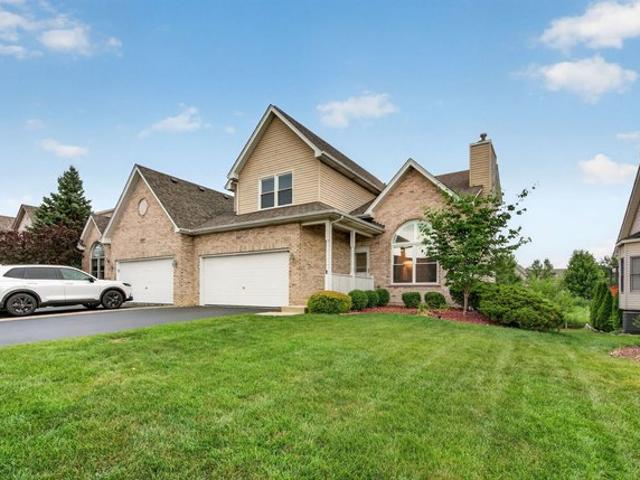 Townhouse for sale in Oswego, Illinois