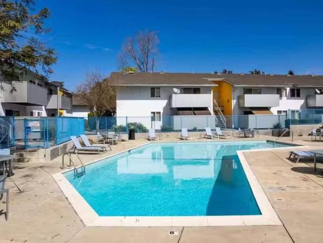 Condo for rent in Oakland