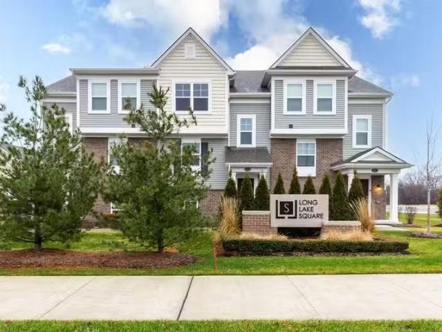 Condo for rent in Troy