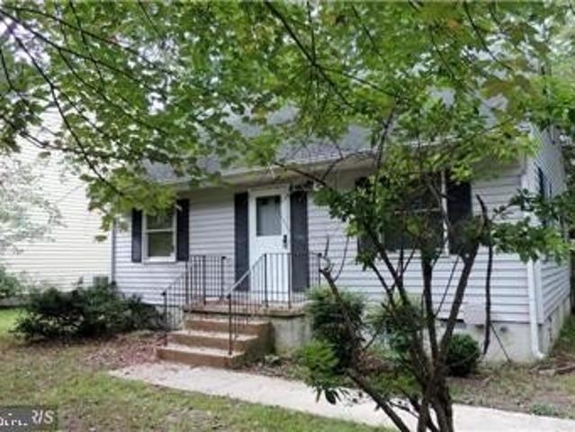 House for sale in Deale, Maryland