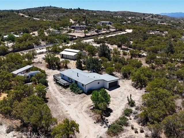 House for sale in Anza, California