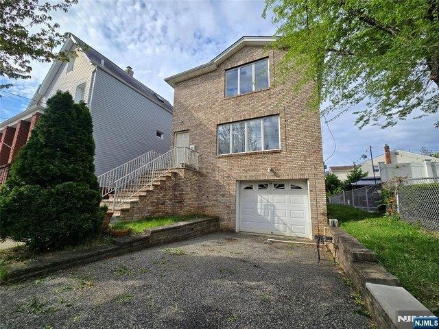 House for sale in Carlstadt, New Jersey