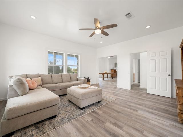 House for sale in Bishop, Texas