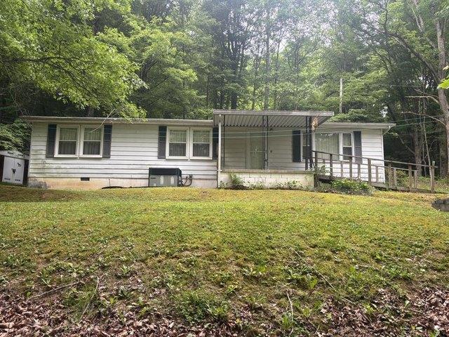 House for sale in Saulsville, West Virginia