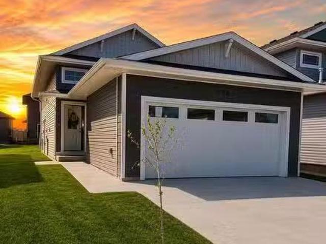 House for sale in Saskatoon, Saskatchewan