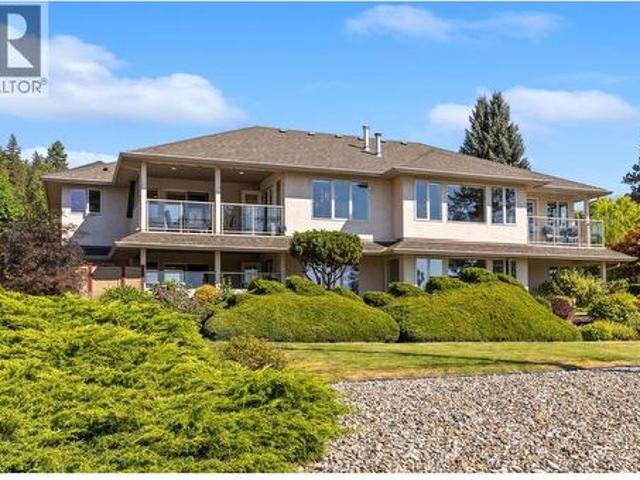 House for sale in Peachland, British Columbia