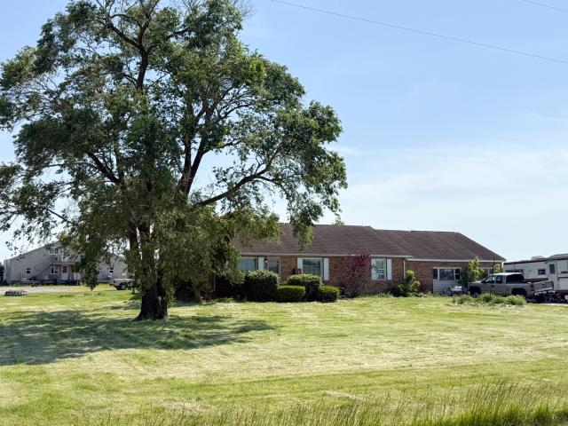 House for sale in Louisville, Illinois