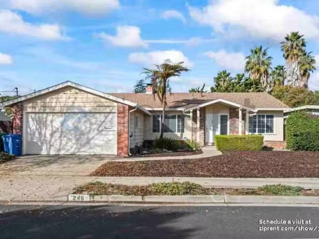 House for rent in Hayward