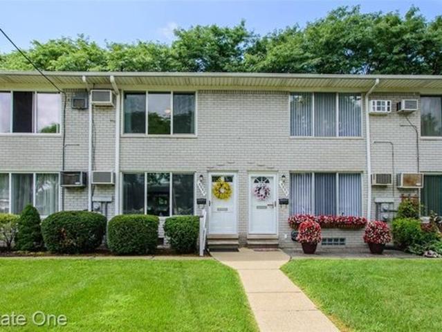 Townhouse for sale in Brighton, Livingston County