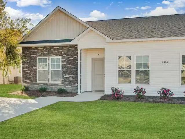 Condo for rent in Greenville