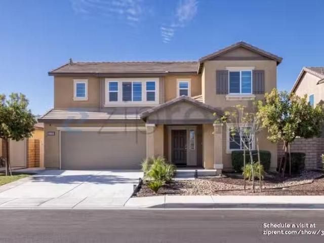 House for rent in Corona