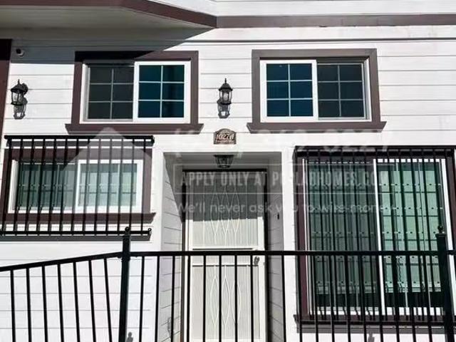 Condo for rent in Oakland