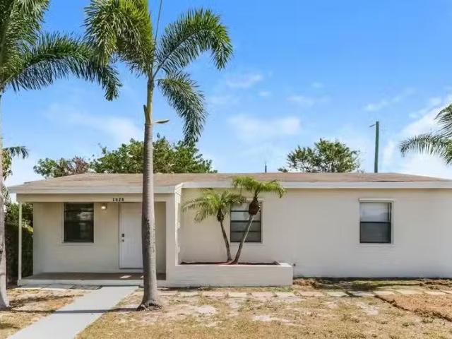 House for rent in Lake Worth