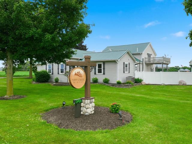 Commercial for sale in Leesburg, Indiana