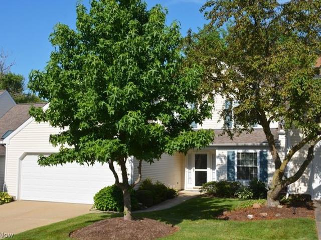 Condo for sale in Willoughby, Ohio