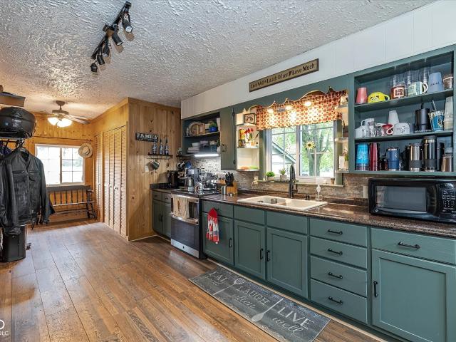 House for sale in Boyd, Carthage