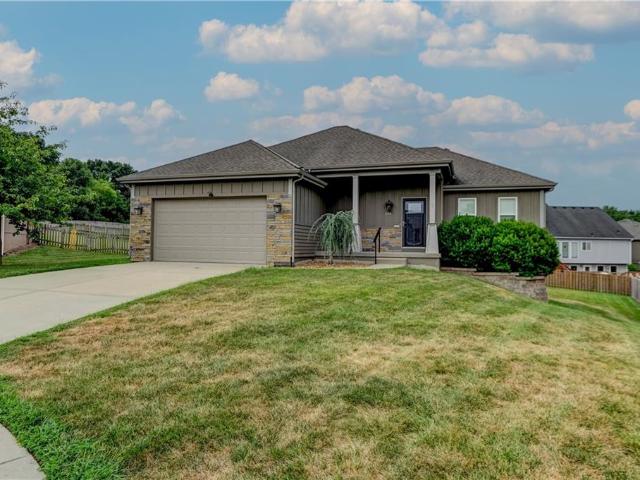 House for sale in White Tail Pond, Liberty