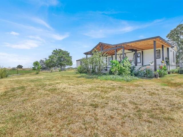 House for sale in Luling, Texas