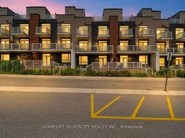 Townhouse for sale in Woburn, Ontario