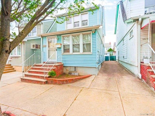 House for sale in Queens, Arverne