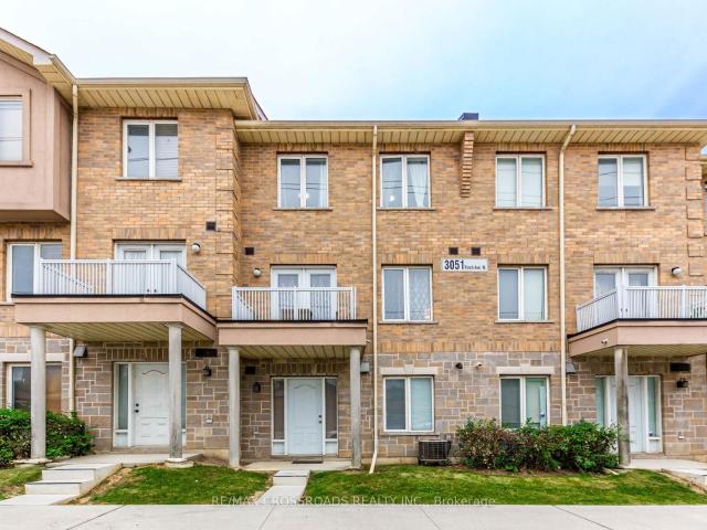 Condo for sale in Toronto, Golden Horseshoe