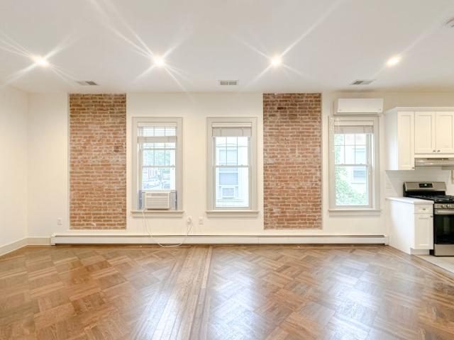 House for rent in Queens, Arverne